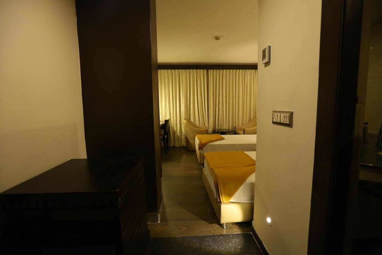 Hotel La Castle 钦奈 外观 照片